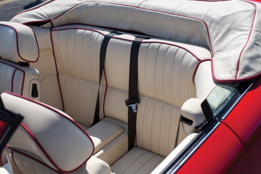 Интерьер Aston Martin Virage Volante 1993 года  (NA) (фото 48 из 63)